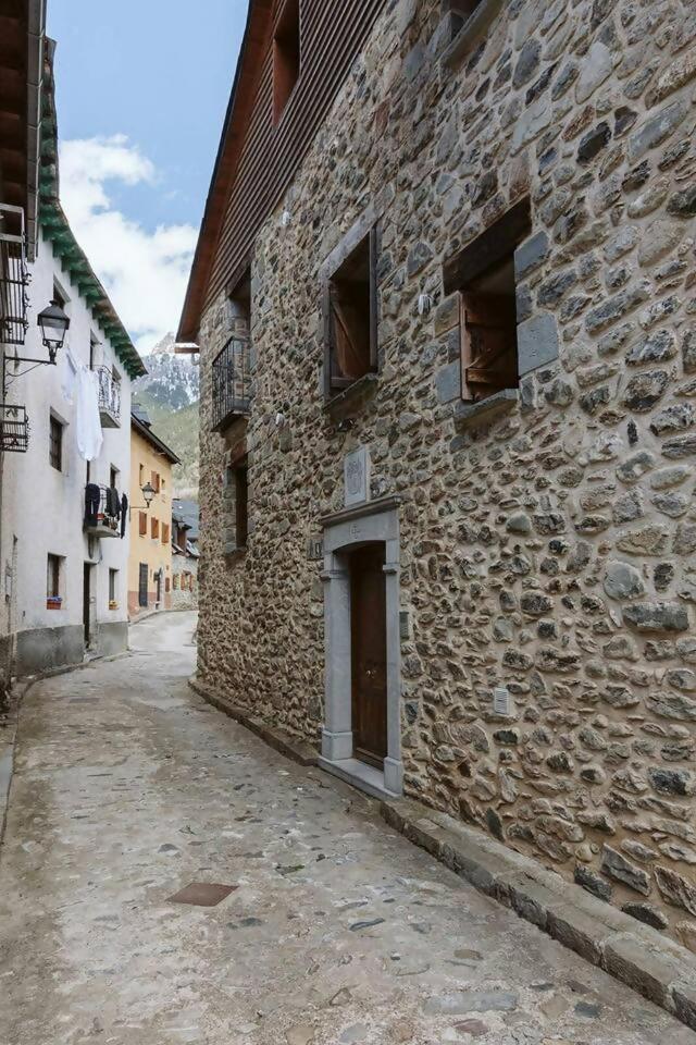 Cantal Sallent De Gallego Sencillo Y Acogedor Екстер'єр фото