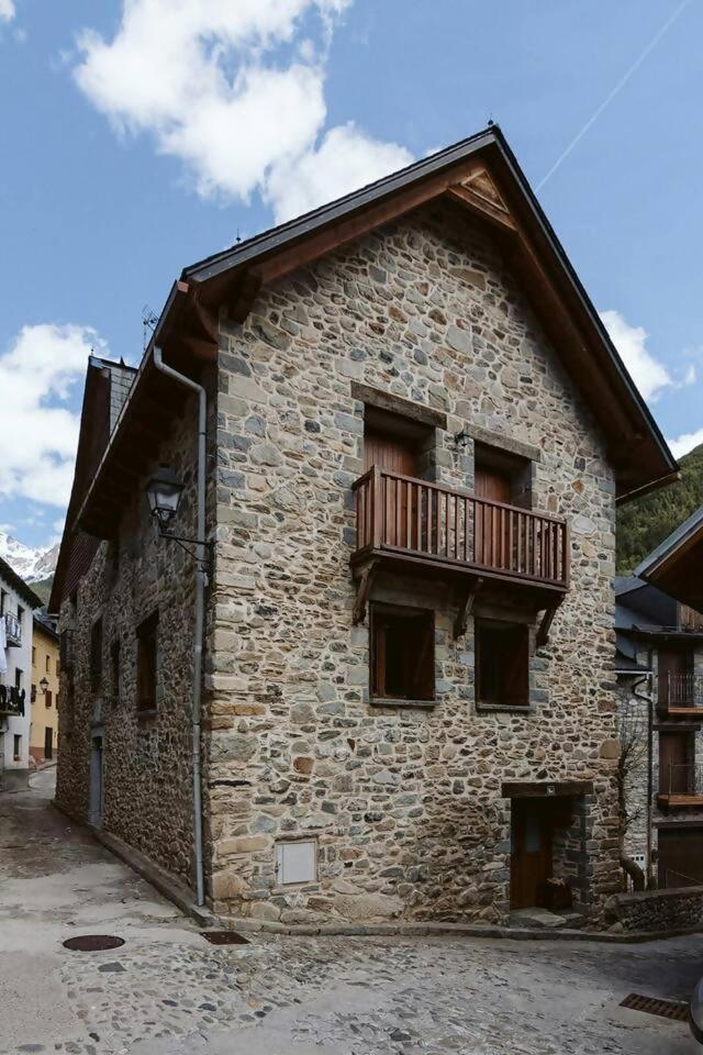 Cantal Sallent De Gallego Sencillo Y Acogedor Екстер'єр фото